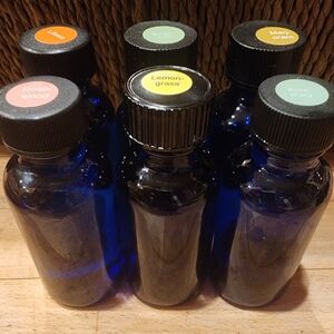 Essential Oils:Eucalyptus, Lime, Citronella, TeaTree, Cedarleaf/Thuja, Palmorosa